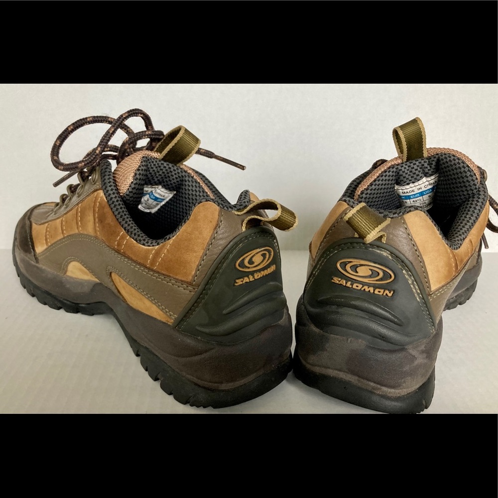 Salomon Contagrip Low Top Hiking Men's Tan  Shoes Size US 9. # 871142 (001)
